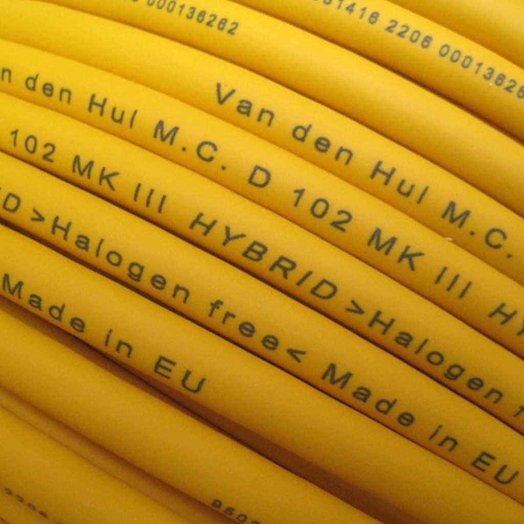 3001205 - D-102 III Hybrid 1 m