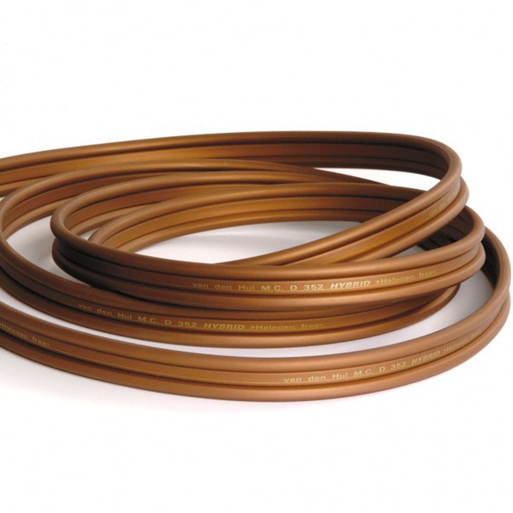 3002102 - D-352 HYBRID (Halogen Free) 1 m